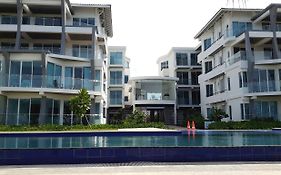 Llh 1G1 Nilaveli Ocean Front Condos